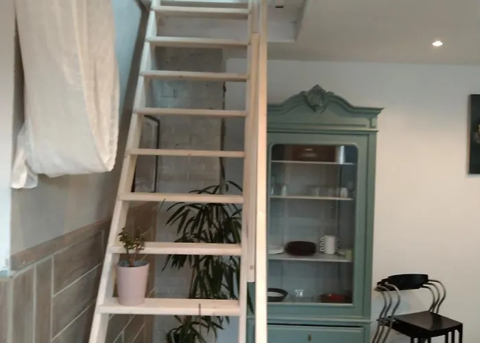 Easy House Location 2